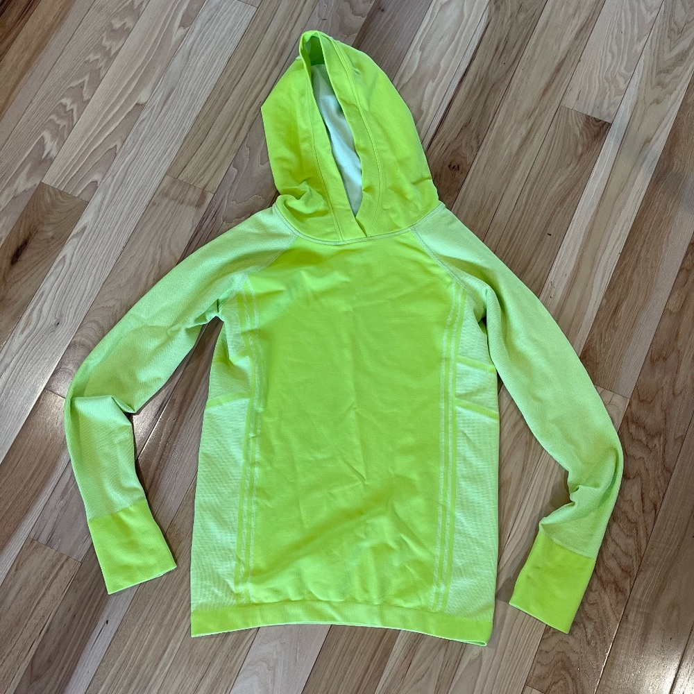 Athleta Women's Pullover Hoodie (Lime Green) Size Medium